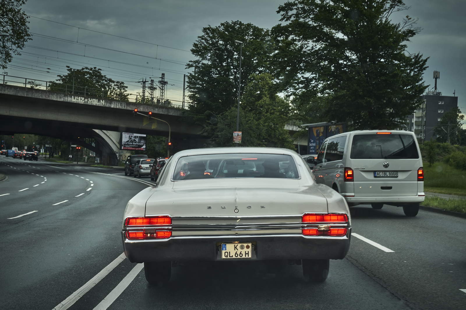 Buick Le Sabre 400 Köln bei Nacht